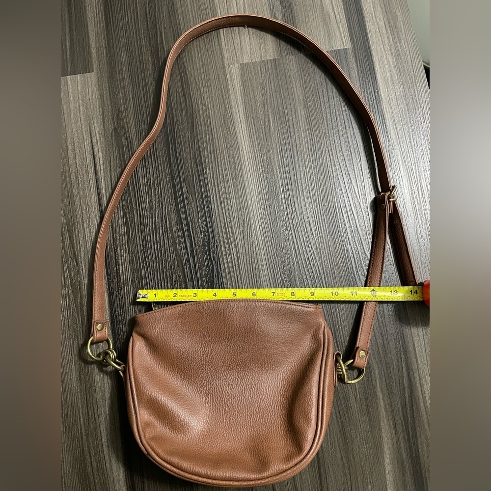 Liz Claiborne Tan Leather Tote - Picture 10 of 13